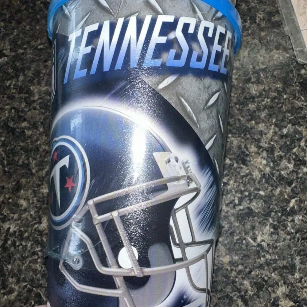 Tennessee Titans Helmet Cup 32oz Plastic with Straw